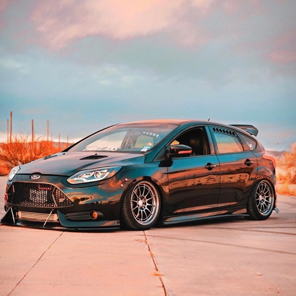 Meet your Posher, Erik - Picture 1 of 1